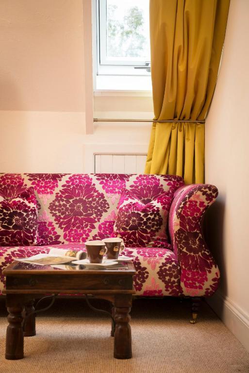The Grange Bed & Breakfast Сейнт Остел Екстериор снимка