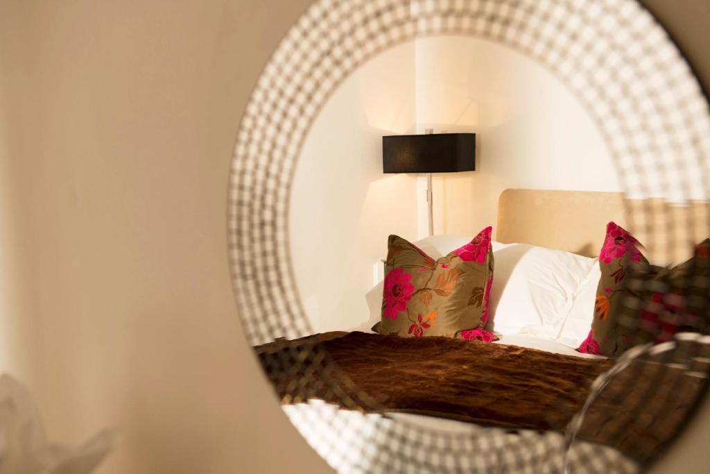 The Grange Bed & Breakfast Сейнт Остел Екстериор снимка