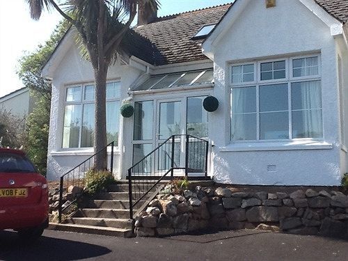 The Grange Bed & Breakfast Сейнт Остел Екстериор снимка
