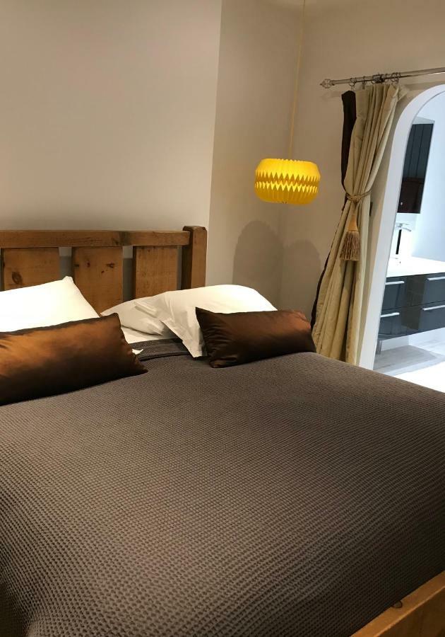 The Grange Bed & Breakfast Сейнт Остел Екстериор снимка