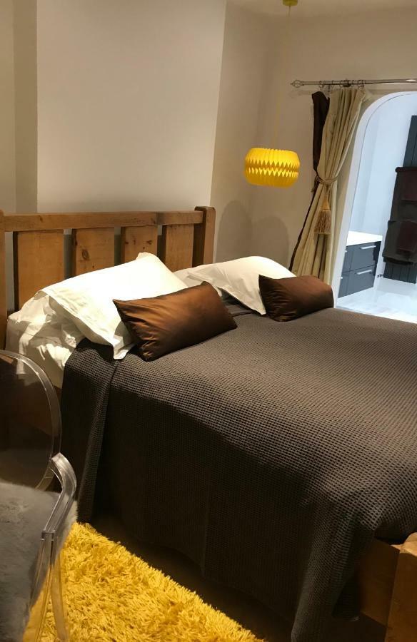 The Grange Bed & Breakfast Сейнт Остел Екстериор снимка